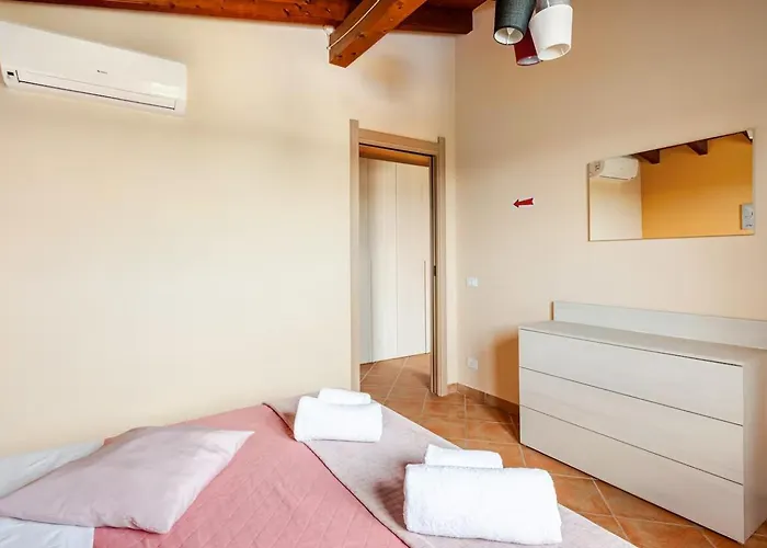 Bed & Breakfast Adry 4*