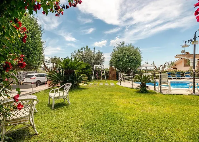 Adry Bed & Breakfast 4*